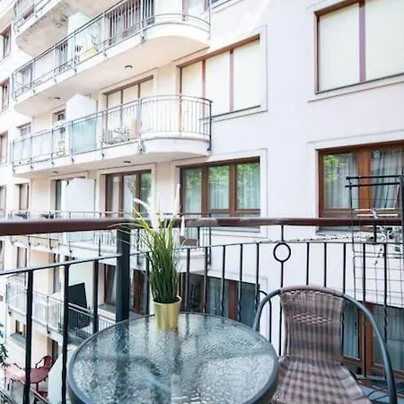 Appartement Free Parking! Soho 304, 4 Ppl, Ac, Fast Wifi, Smart Tv