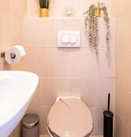 Free Parking! Soho 304, 4 Ppl, Ac, Fast Wifi, Smart Tv Appartement