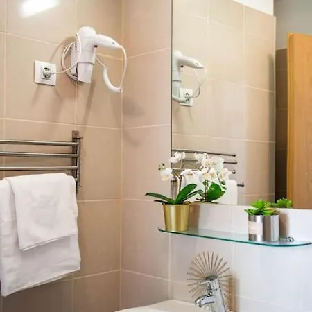 Apartment Free Parking! Soho 304, 4 Ppl, Ac, Fast Wifi, Smart Tv Budapest