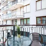 Apartment Free Parking! Soho 304, 4 Ppl, Ac, Fast Wifi, Smart Tv