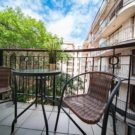 Free Parking! Soho 304, 4 Ppl, Ac, Fast Wifi, Smart Tv *