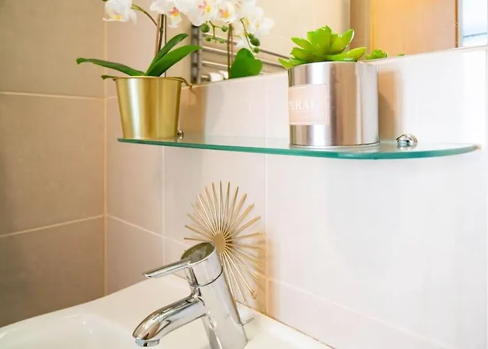 Free Parking! Soho 304, 4 Ppl, Ac, Fast Wifi, Smart Tv ブダペスト