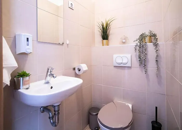 Appartement Free Parking! Soho 304, 4 Ppl, Ac, Fast Wifi, Smart Tv