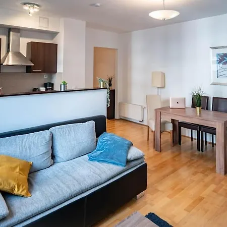 Free Parking! Soho 304, 4 Ppl, Ac, Fast Wifi, Smart Tv Budapesta