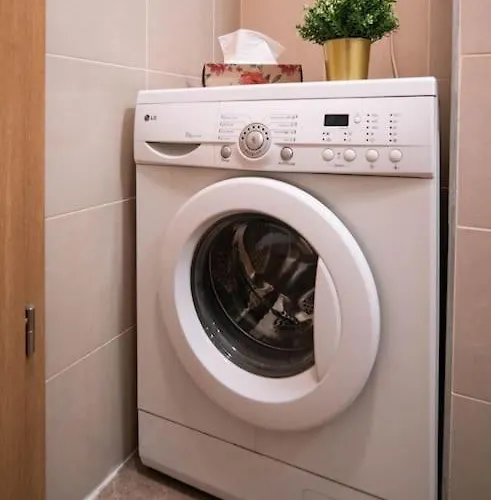 Free Parking! Soho 304, 4 Ppl, Ac, Fast Wifi, Smart Tv *